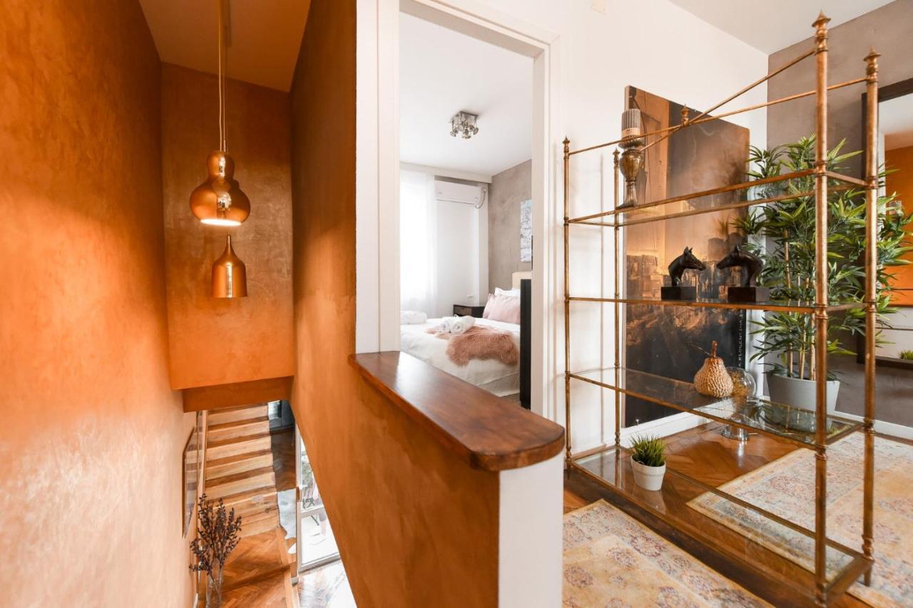 Апартаменти Spectacular Views & Modern Comfort: Your Dream Duplex In Central Бухарест Екстер'єр фото