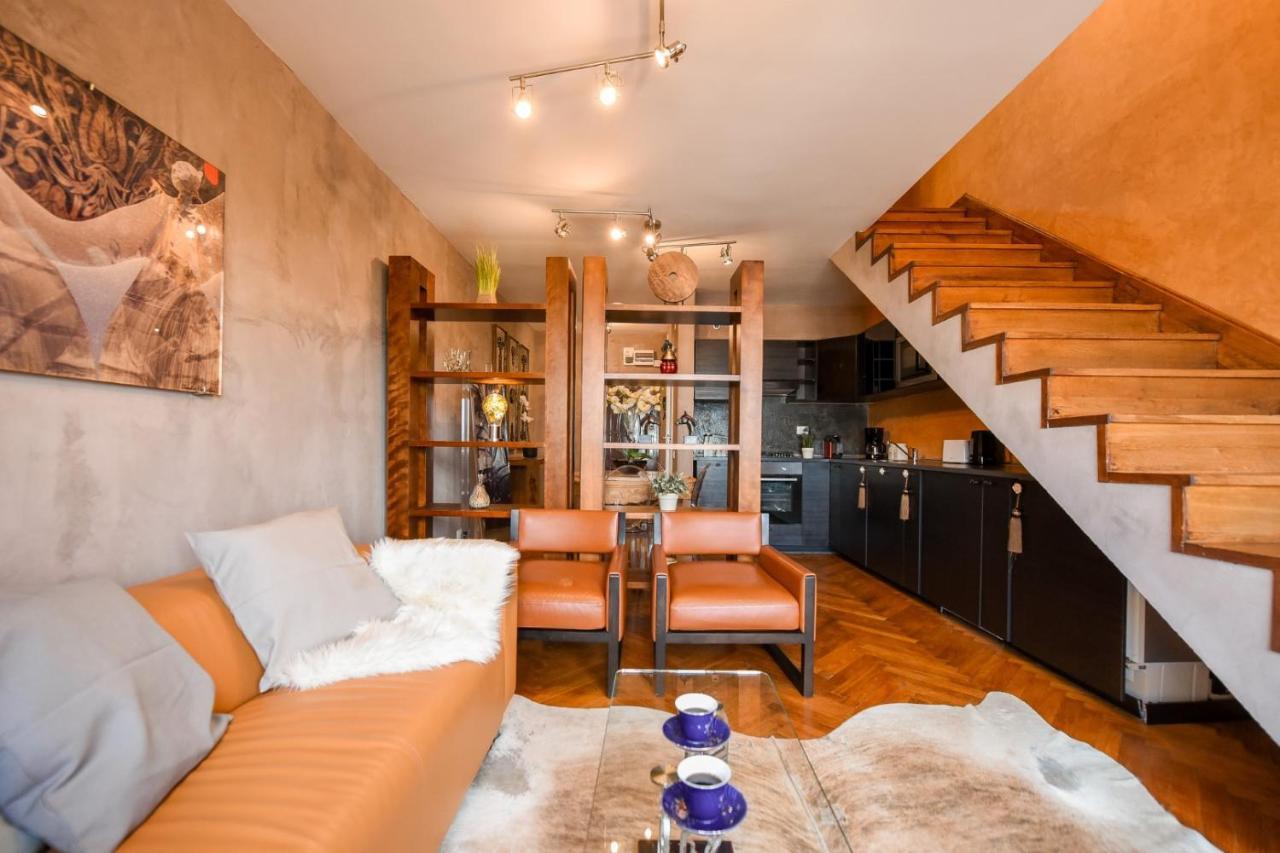 Апартаменти Spectacular Views & Modern Comfort: Your Dream Duplex In Central Бухарест Екстер'єр фото