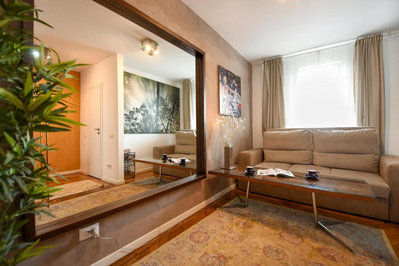 Апартаменти Spectacular Views & Modern Comfort: Your Dream Duplex In Central Бухарест Екстер'єр фото